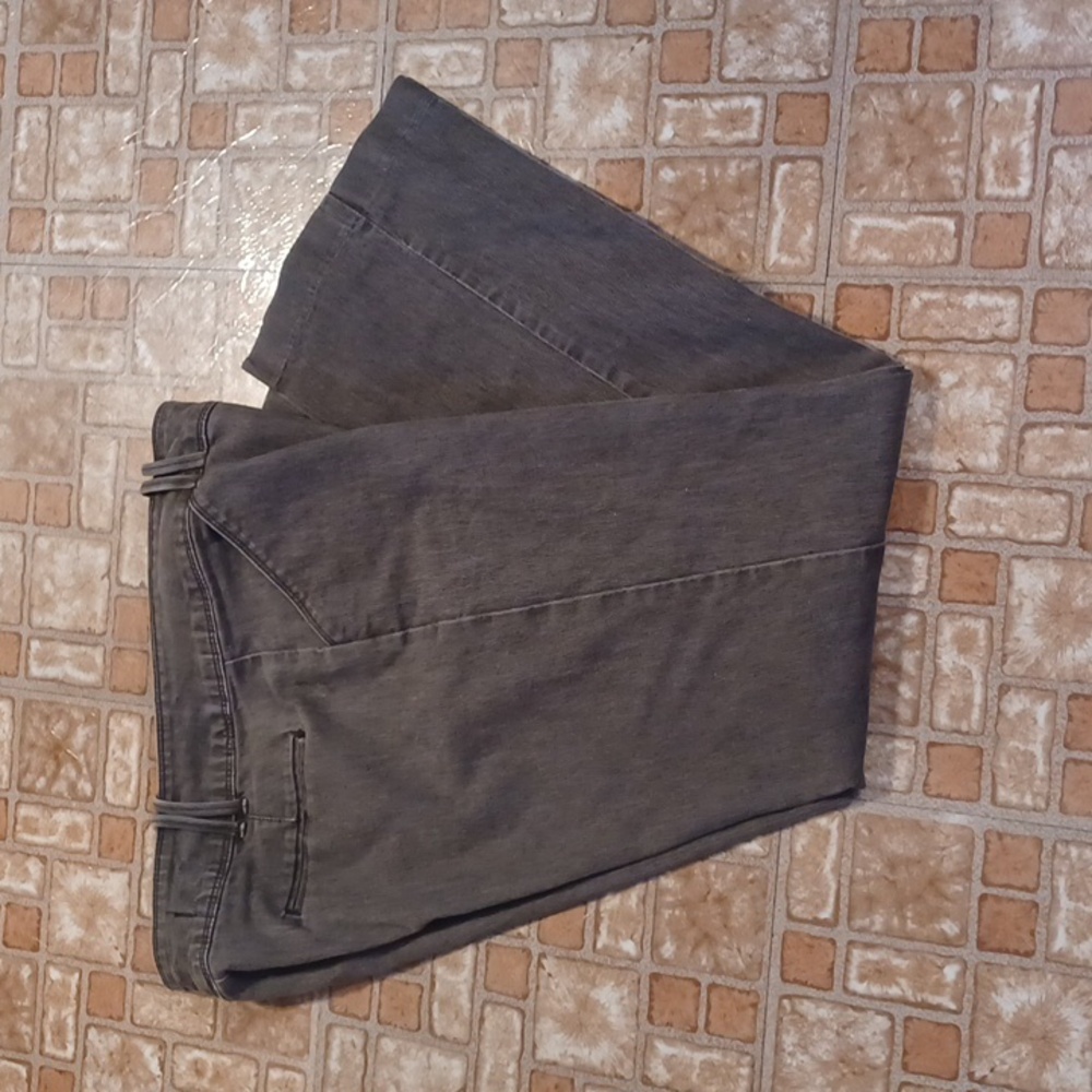 Lee Platinum naturally slimming jeans women's size 12P black